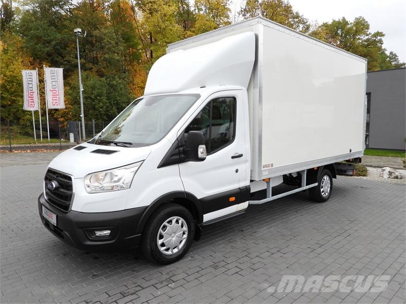 Ford TRANSIT BOX LIFT 8 PALLETS CRUISE CONTROL Skriňová nadstavba