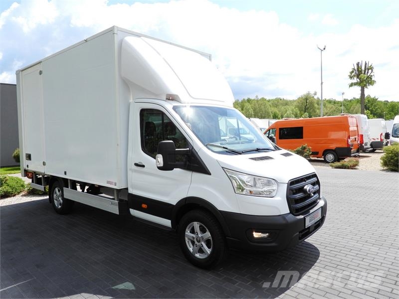Ford TRANSIT BOX LIFT 8 PALLETS CRUISE CONTROL LED Фургони