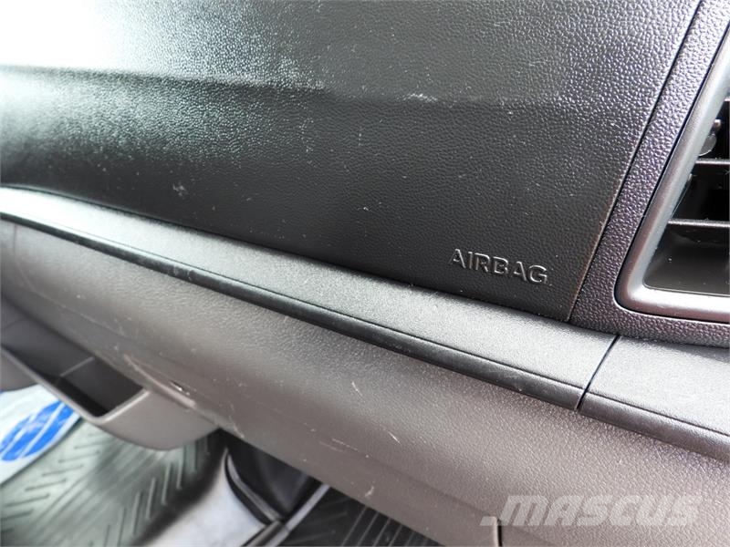 Ford TRANSIT BOX LIFT 8 PALLETS CRUISE CONTROL LED Фургони
