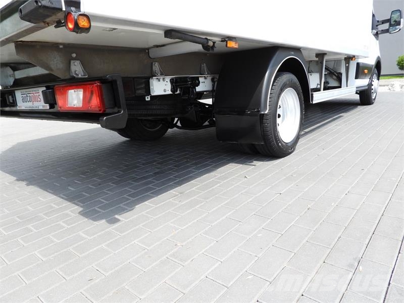 Ford TRANSIT REGRIGERATOR BOX 0*C 8 PALLETS Temperature controlled