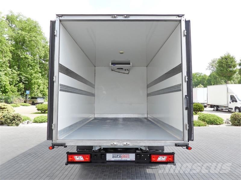 Ford TRANSIT REGRIGERATOR BOX 0*C 8 PALLETS Temperature controlled