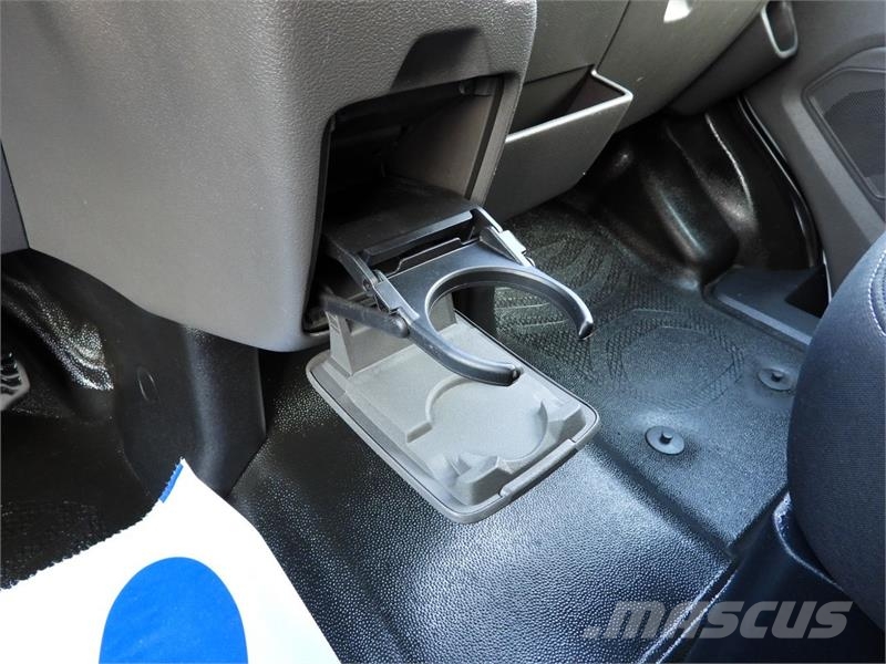 Ford TRANSIT REGRIGERATOR BOX 0*C 8 PALLETS Temperature controlled