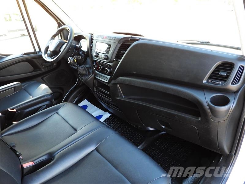 Iveco DAILY  35C14 BOX LIFT 8 PALLETS CRUISE CONTROL Fourgon