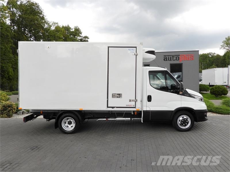 Iveco DAILY 35C14 REGRIGERATOR BOX -10*C POWER SUPPLY Furgonetas frigoríficas/isotermas