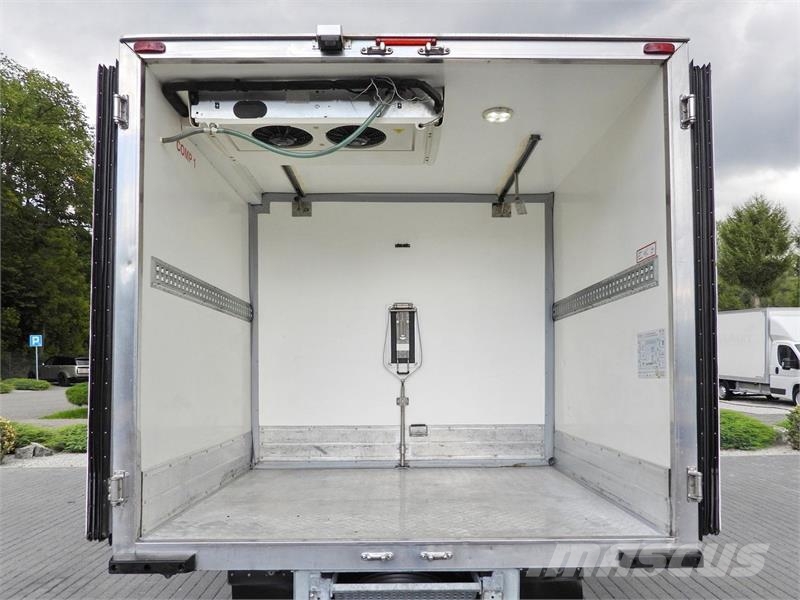 Iveco DAILY 35C14 REGRIGERATOR BOX -10*C POWER SUPPLY Furgonetas frigoríficas/isotermas