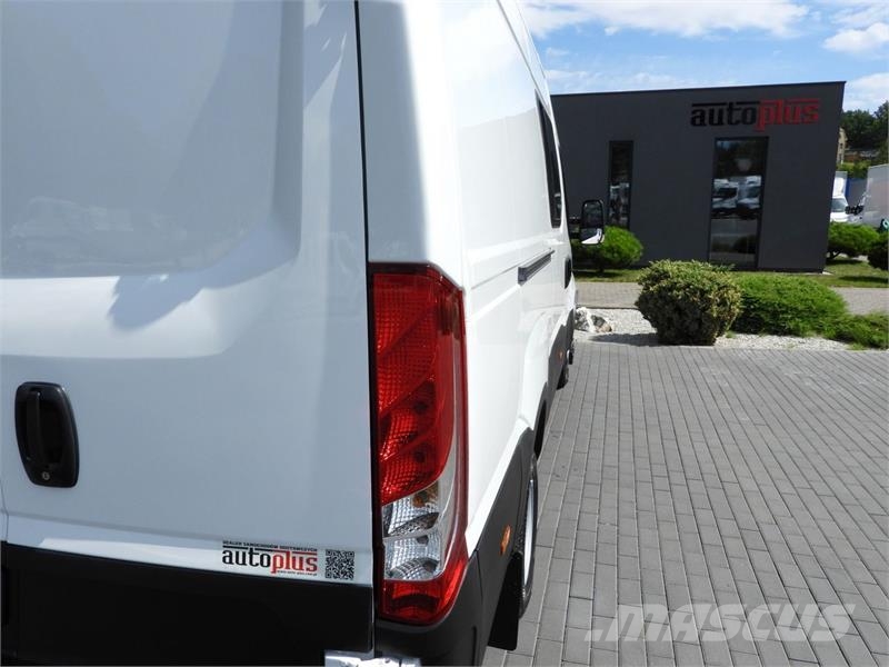 Iveco DAILY 35C16 BOX DELIVERY VAN 6 SEATS Transporterek