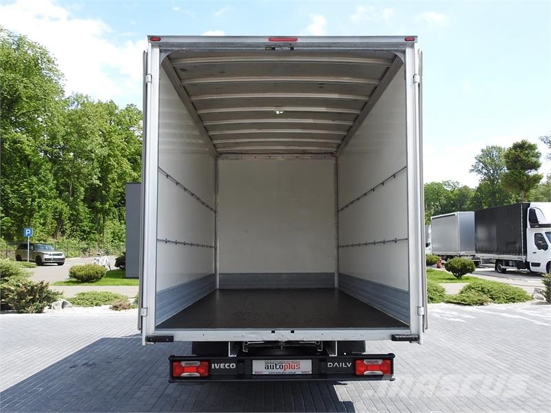 Iveco DAILY 35S14 8 PALLETS CRUISE CONTROL TWIN WHEELS Skriňová nadstavba