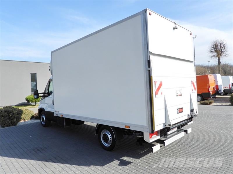 Iveco DAILY  35S16 CONNECT BOX LIFT 8 PALLETS Vehículos de caha cerrada
