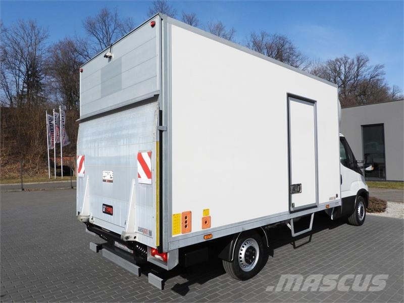 Iveco DAILY  35S16 CONNECT BOX LIFT 8 PALLETS Vehículos de caha cerrada