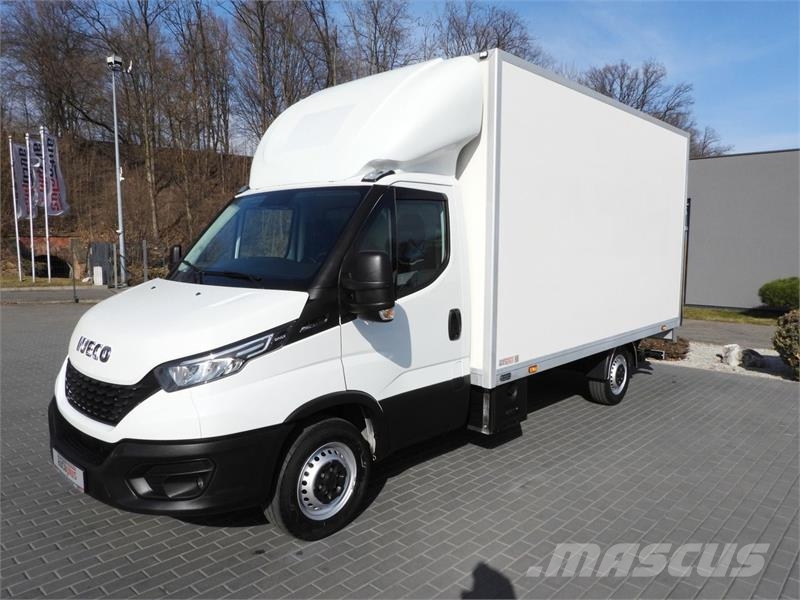 Iveco DAILY  35S16 CONNECT BOX LIFT 8 PALLETS Vehículos de caha cerrada
