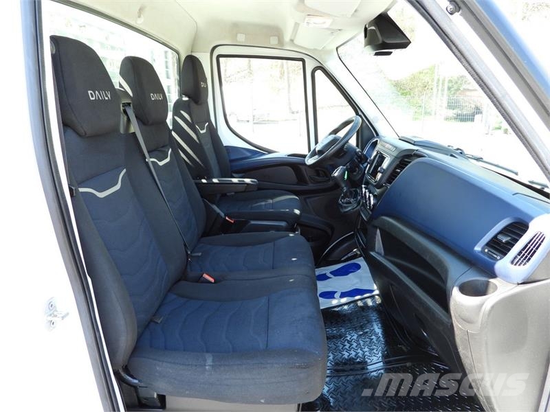 Iveco DAILY  35S16 STAKE BODY 8 PALLETS CRUISE CONTROL Caja abierta/laterales abatibles