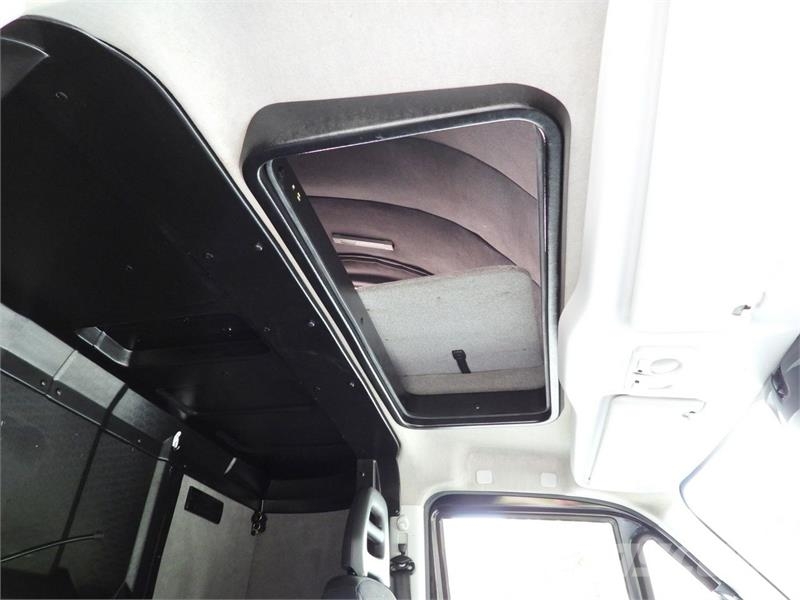 Iveco DAILY 35S18 BOX LIFT 8 PALLETS WEBASTO Kastenwagen