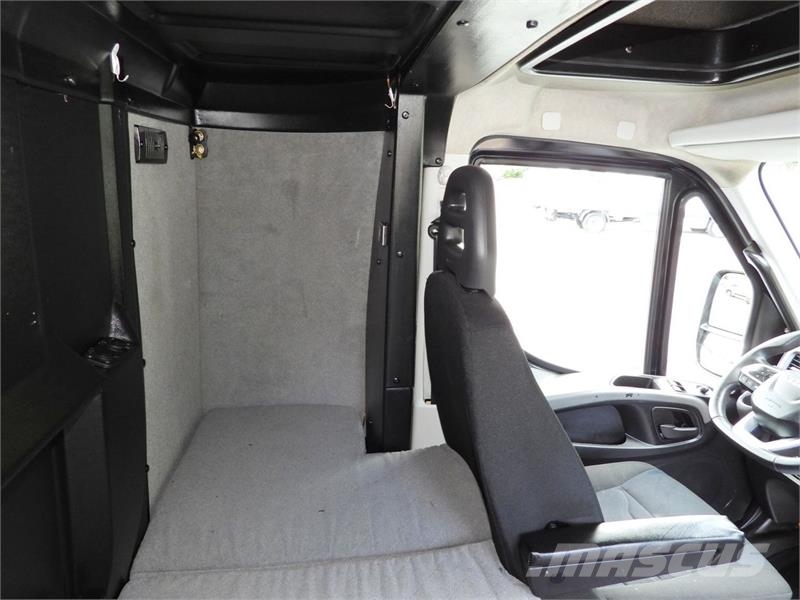Iveco DAILY 35S18 BOX LIFT 8 PALLETS WEBASTO Kastenwagen