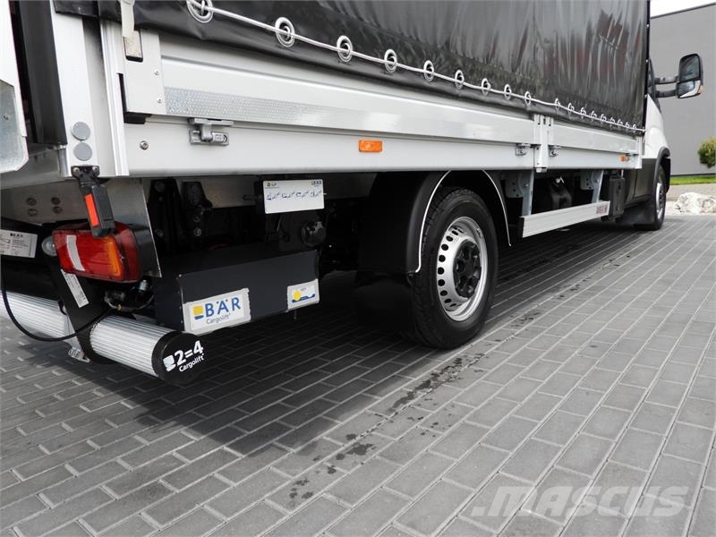 Iveco DAILY 35S18 TARPAULIN LIFT 8 PALLETS WEBASTO Kastenwagen