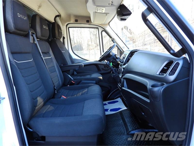 Iveco DAILY  35S18 TARPAULIN 10 PALLETS WEBASTO Vehículos de caha cerrada