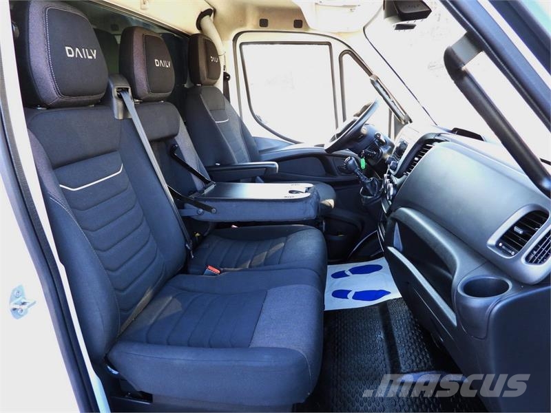 Iveco DAILY  35S18 TARPAULIN 10 PALLETS WEBASTO Vehículos de caha cerrada