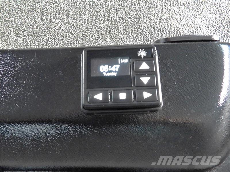 Iveco DAILY 35S18 TARPAULIN LIFT 8 PALLETS WEBASTO Kastenwagen
