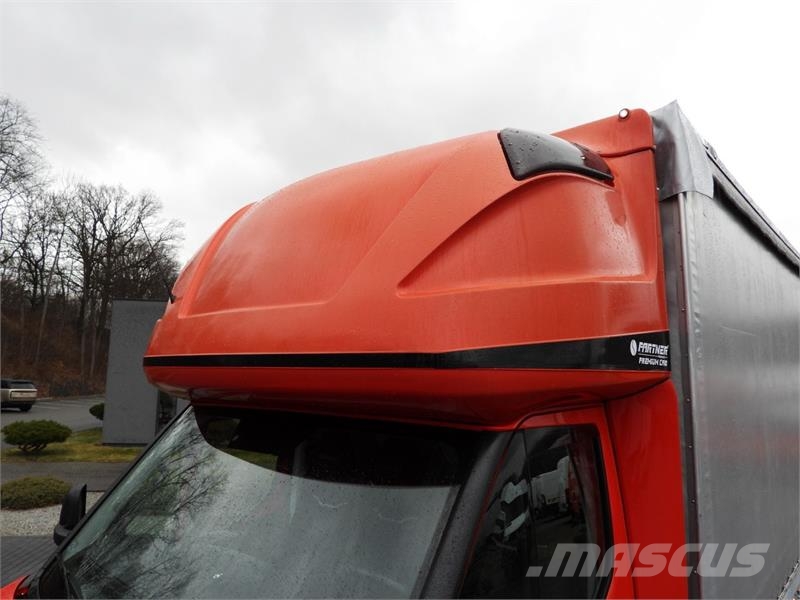Iveco DAILY  35S18 TARPAULIN 10 PALLETS WEBASTO Vehículos de caha cerrada