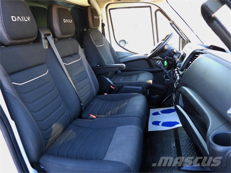 Iveco DAILY  35S18 TARPAULIN 10 PALLETS WEBASTO Vehículos de caha cerrada