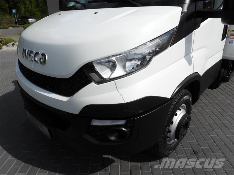 Iveco DAILY 70C17 REFRIGERATOR 1*C LIFT 9 PALLETS Hűtős