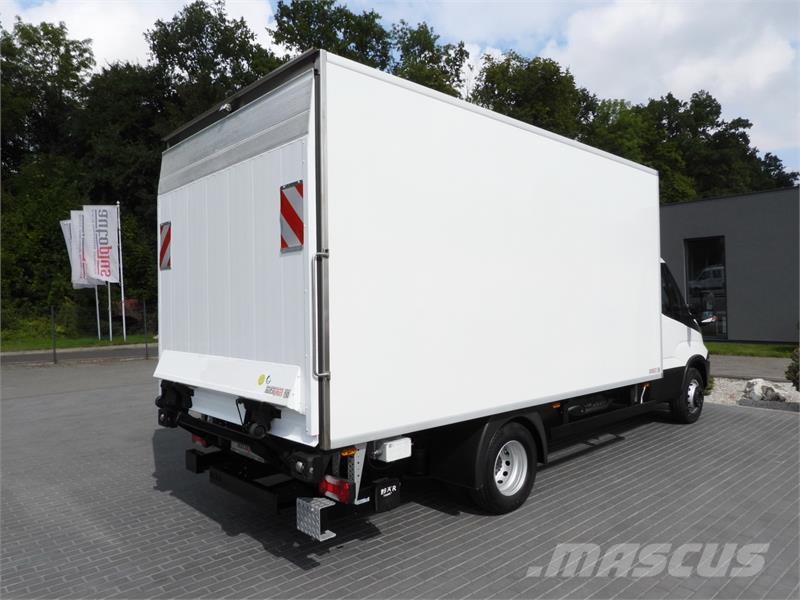 Iveco DAILY 70C17 REFRIGERATOR 1*C LIFT 9 PALLETS Hűtős