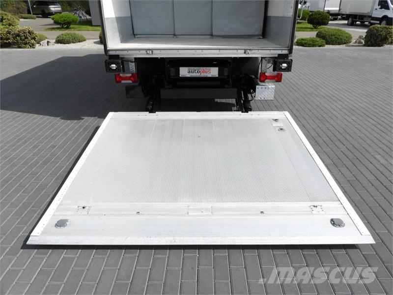 Iveco DAILY 70C17 REFRIGERATOR 1*C LIFT 9 PALLETS Hűtős