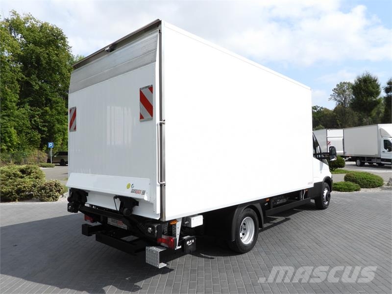 Iveco DAILY 70C17 REFRIGERATOR 1*C LIFT 9 PALLETS Hűtős