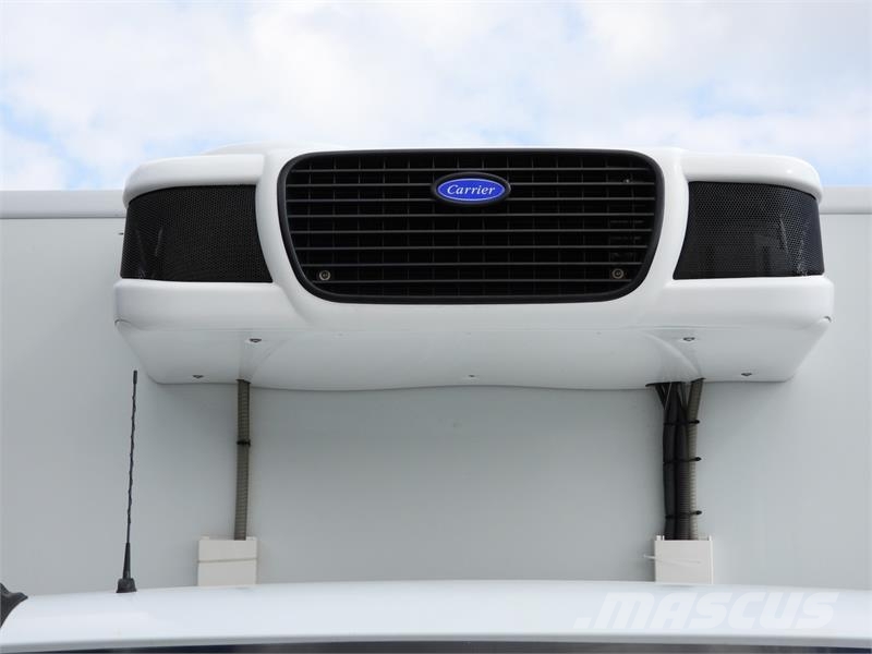 Iveco DAILY 70C17 REFRIGERATOR 1*C LIFT 9 PALLETS Hűtős