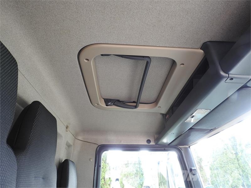 MAN TGL  8.18 BOX 16 PALLETS CRUISE CONTROL TWIN Camiones caja cerrada