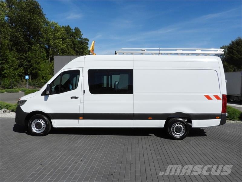 Mercedes-Benz SPRINTER  316 BOX DELIVERY VAN 7 SEATS شاحنة مقفلة