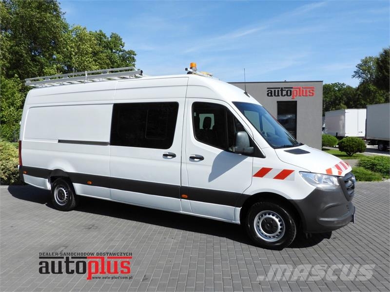 Mercedes-Benz SPRINTER  316 BOX DELIVERY VAN 7 SEATS شاحنة مقفلة
