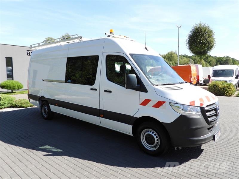 Mercedes-Benz SPRINTER  316 BOX DELIVERY VAN 7 SEATS شاحنة مقفلة