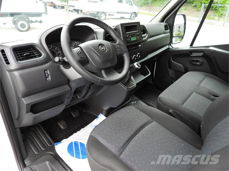 Opel MOVANO   BOX DELIVERY VAN 7 SEATS CRUISE CONTROL شاحنة مقفلة