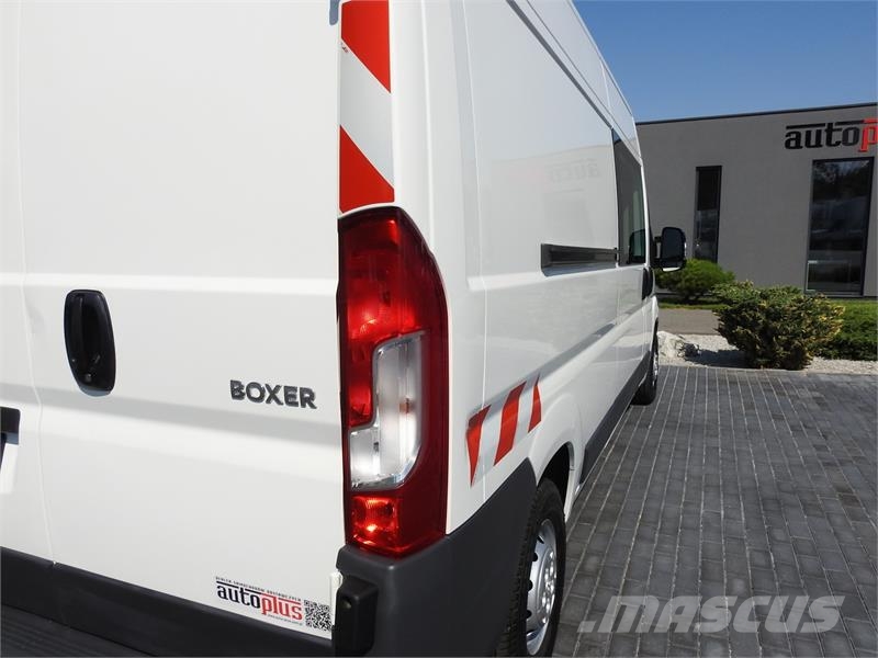 Peugeot BOXER BOX DELIVERY VAN 7 SEATS 110HP Lieferwagen