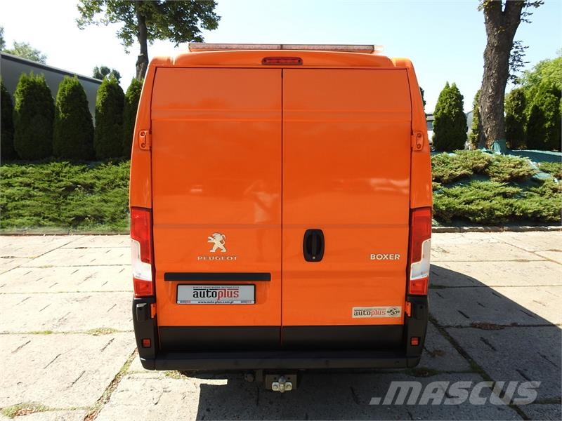 Peugeot BOXER BOX DELIVERY VAN 7 SEATS AIR CONDITIONING Lieferwagen