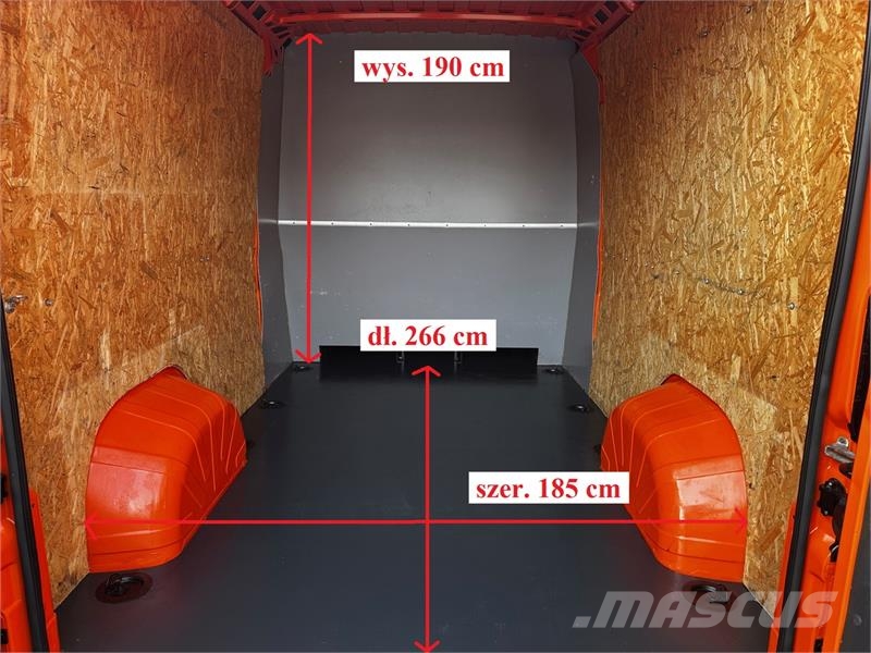 Peugeot BOXER BOX DELIVERY VAN 7 SEATS AIR CONDITIONING Lieferwagen
