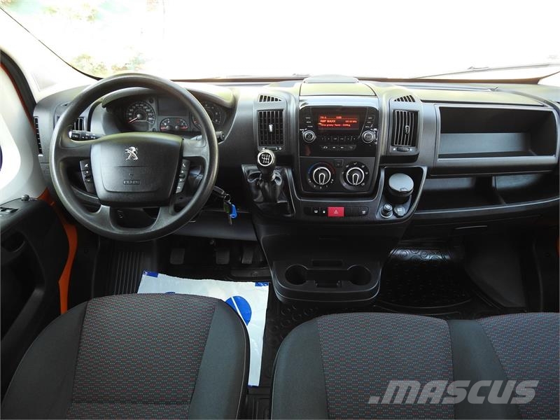 Peugeot BOXER BOX DELIVERY VAN 7 SEATS AIR CONDITIONING Lieferwagen