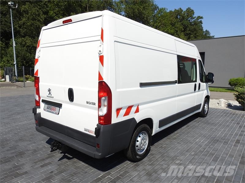 Peugeot BOXER BOX DELIVERY VAN 7 SEATS 110HP Lieferwagen