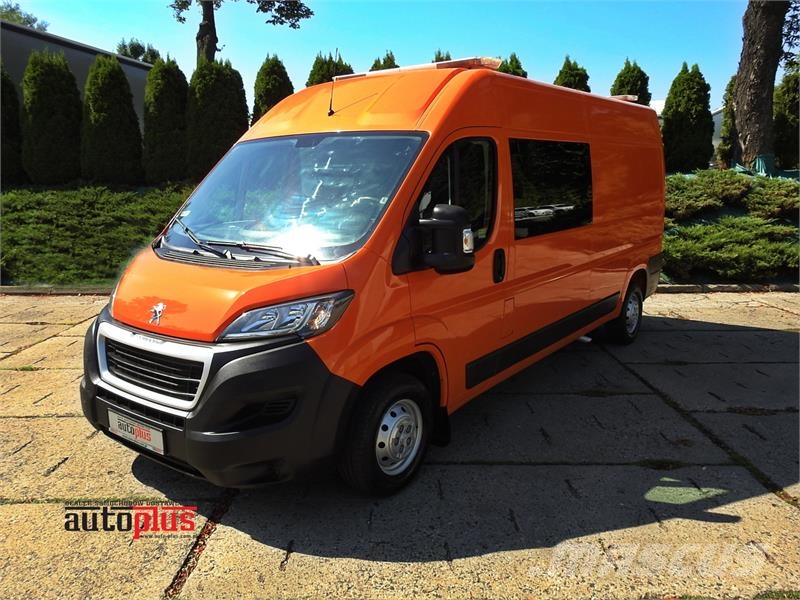 Peugeot BOXER BOX DELIVERY VAN 7 SEATS AIR CONDITIONING Lieferwagen