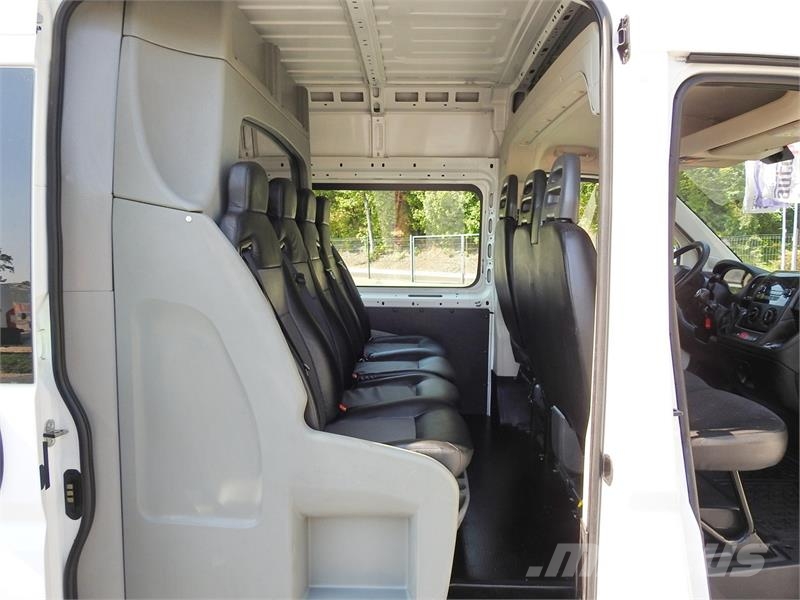 Peugeot BOXER BOX DELIVERY VAN 7 SEATS 110HP Lieferwagen