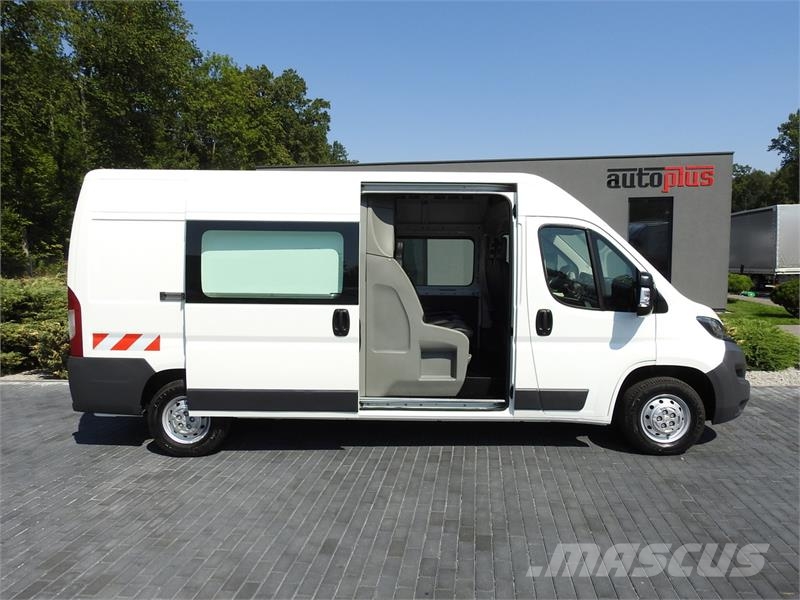 Peugeot BOXER BOX DELIVERY VAN 7 SEATS 110HP Lieferwagen