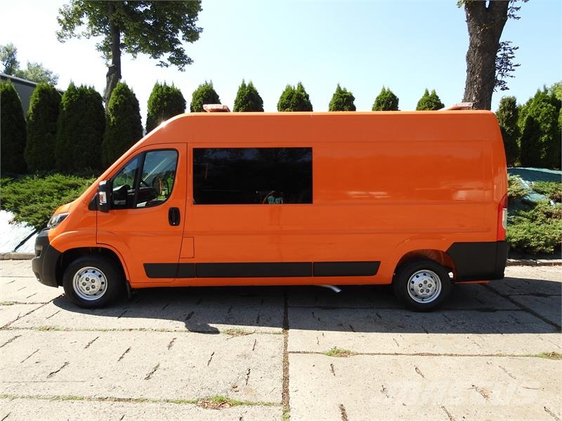 Peugeot BOXER BOX DELIVERY VAN 7 SEATS AIR CONDITIONING Lieferwagen