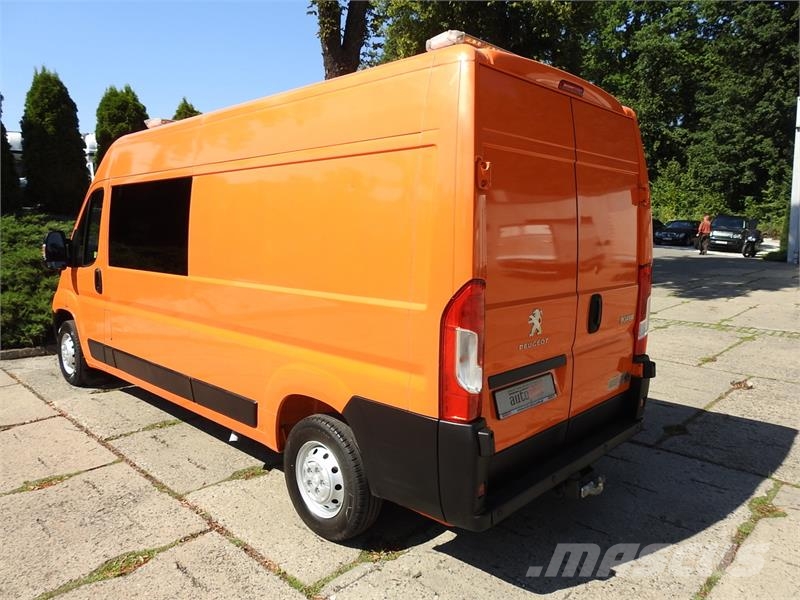 Peugeot BOXER BOX DELIVERY VAN 7 SEATS AIR CONDITIONING Lieferwagen