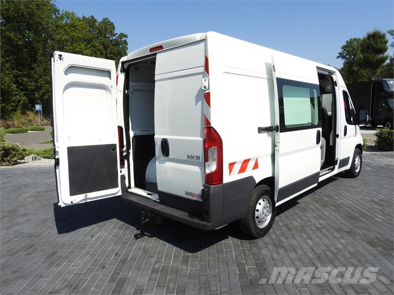 Peugeot BOXER BOX DELIVERY VAN 7 SEATS 110HP Lieferwagen