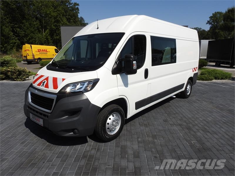 Peugeot BOXER BOX DELIVERY VAN 7 SEATS 110HP Lieferwagen