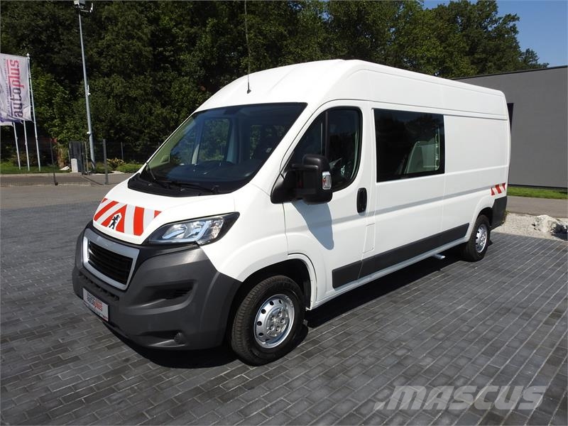 Peugeot BOXER BOX DELIVERY VAN 7 SEATS 110HP Lieferwagen