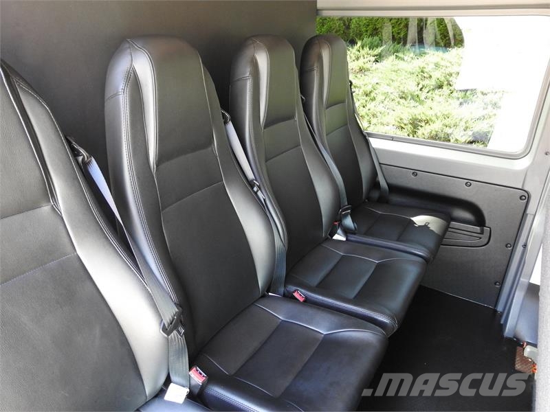 Peugeot BOXER BOX DELIVERY VAN 7 SEATS AIR CONDITIONING Lieferwagen