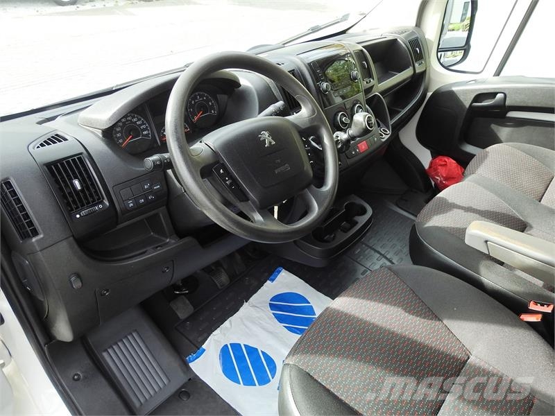 Peugeot BOXER STAKE BODY DOUBLE CABIN DOKA 7 SEATS Pickup/Sideaflæsning