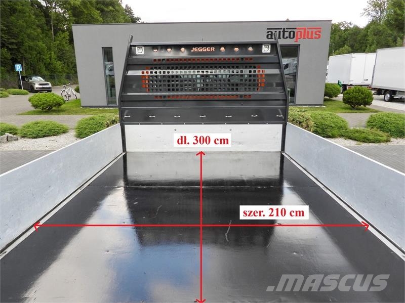 Peugeot BOXER  STAKE BODY DOUBLE CABIN DOKA 7 SEATS شاحنات خفيفة/مفصلية الجوانب