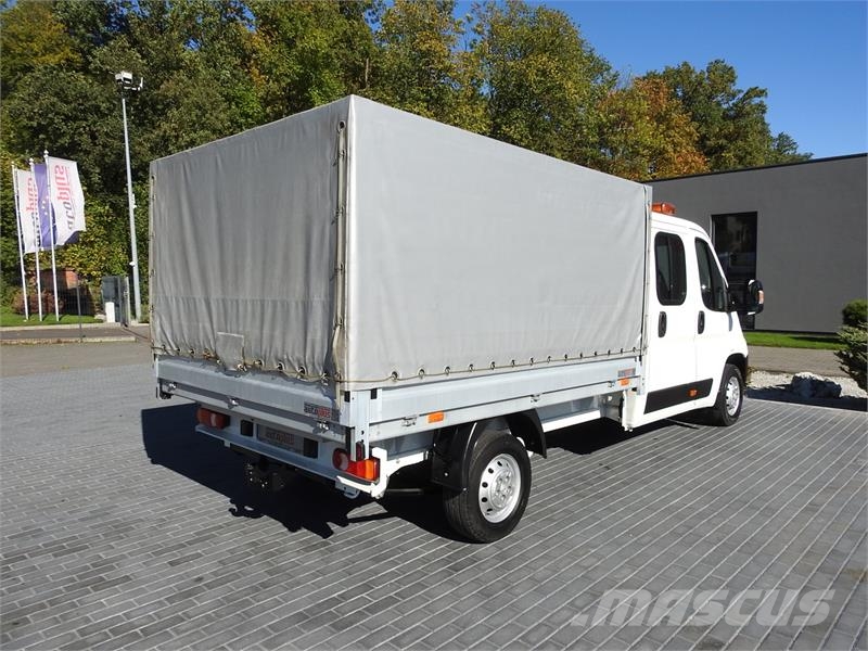 Peugeot BOXER STAKE BODY DOUBLE CABIN DOKA 7 SEATS Pickup/Sideaflæsning